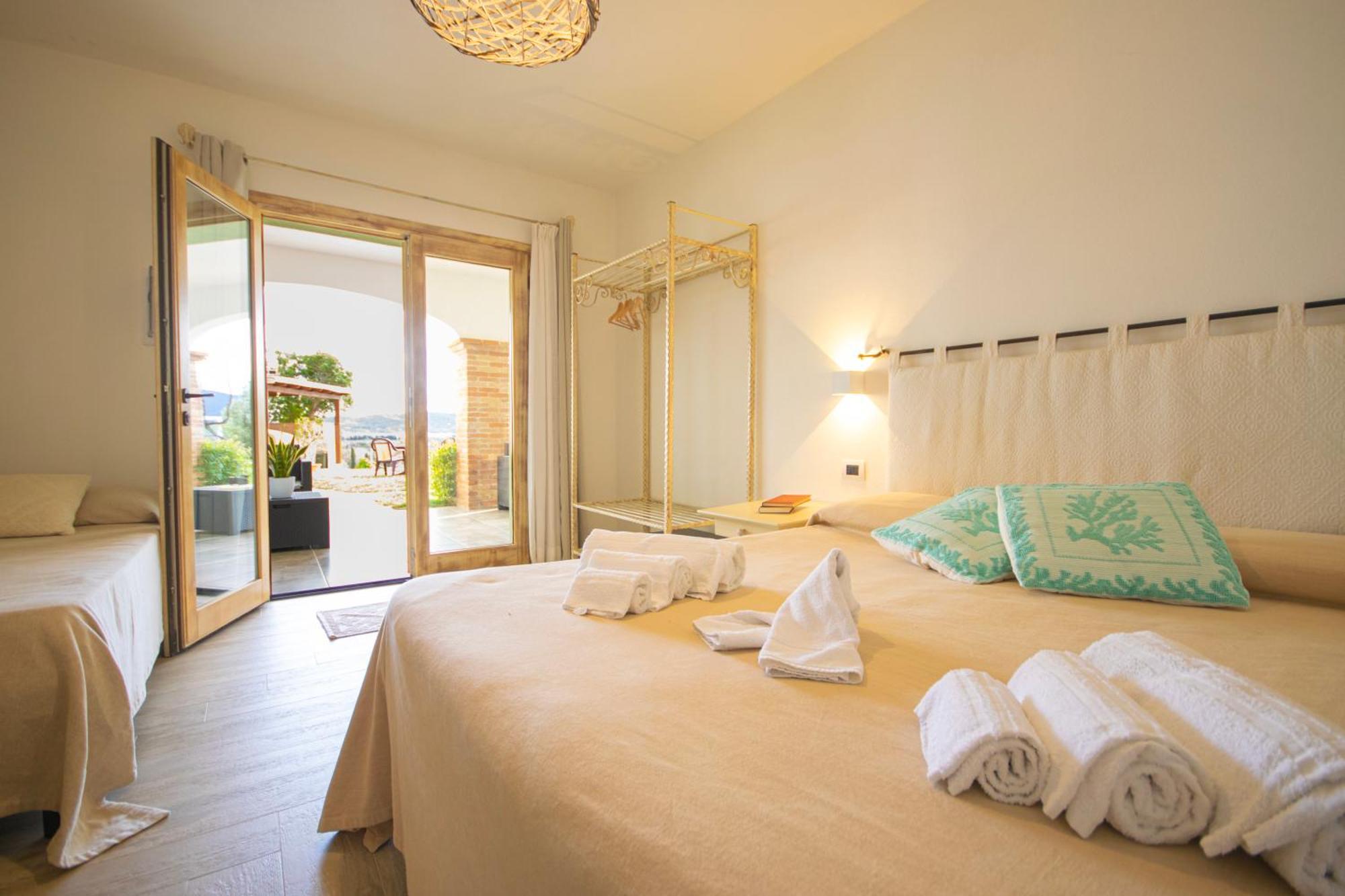 Hotel Essenza Di Mirto La Caletta Zimmer foto